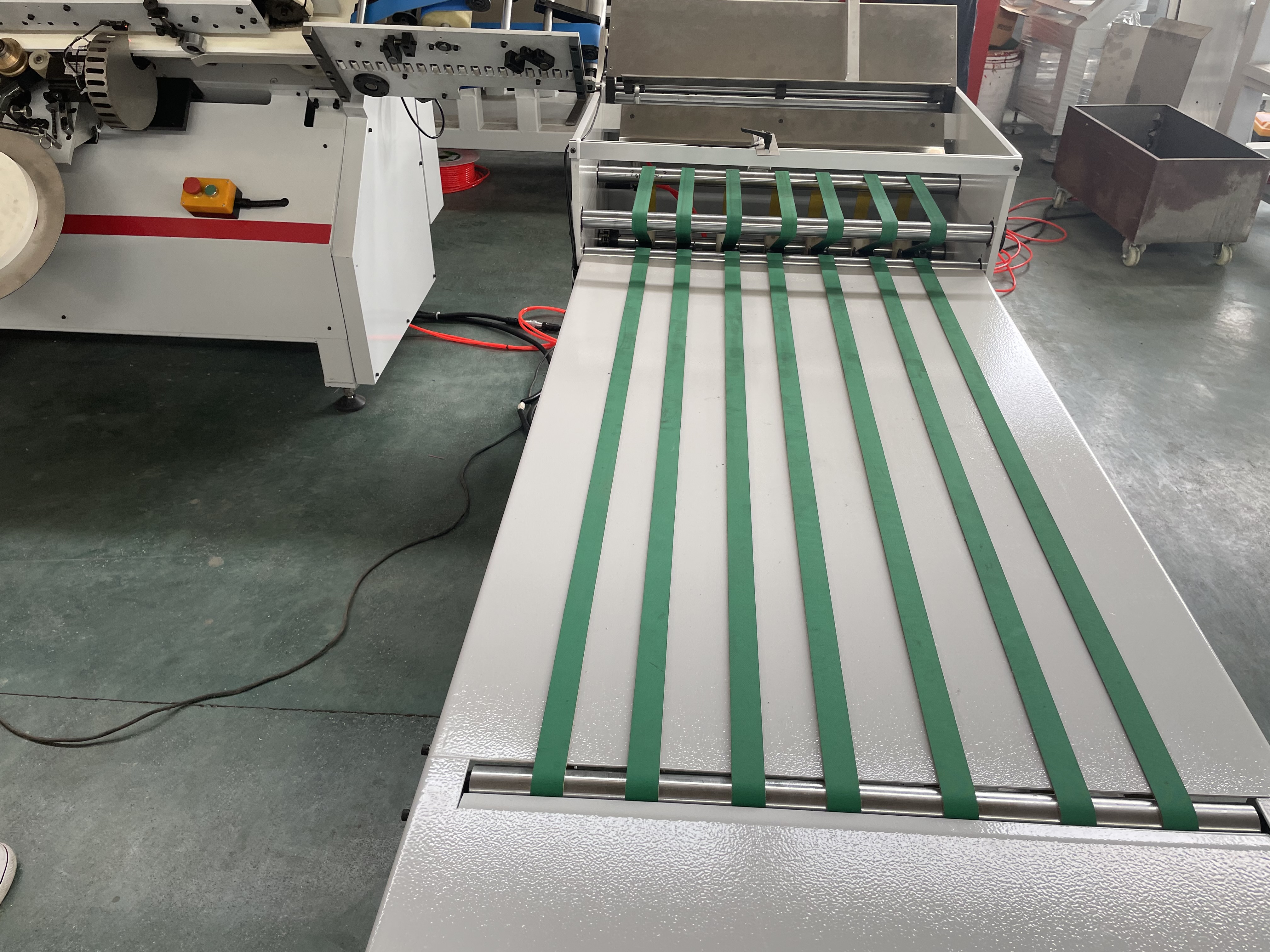 End Papering Machine For End Sheet And Book Block Gluing